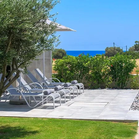 Liebevoll Ausgestattetes Haus In Ruhiger Lage Mit Beheiztem Pool Und Meerblick By Interhome * Gennadi