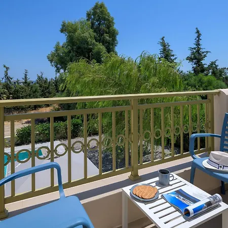 Liebevoll Ausgestattetes Haus In Ruhiger Lage Mit Beheiztem Pool Und Meerblick By Interhome *