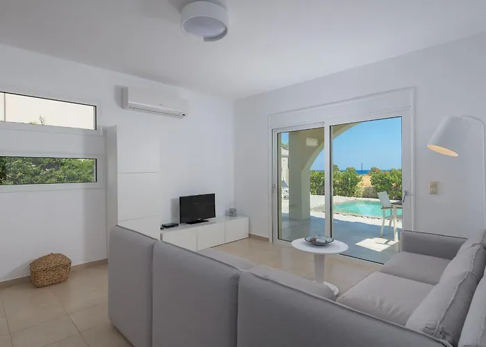 Liebevoll Ausgestattetes Haus In Ruhiger Lage Mit Beheiztem Pool Und Meerblick By Interhome 度假居 *
