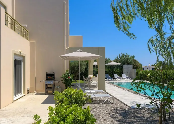 Liebevoll Ausgestattetes Haus In Ruhiger Lage Mit Beheiztem Pool Und Meerblick By Interhome 度假居 根纳迪