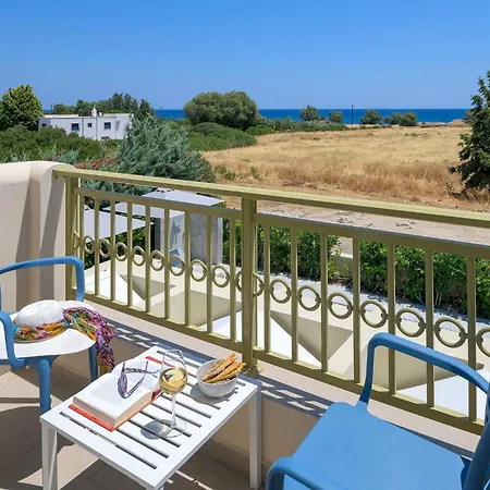 Liebevoll Ausgestattetes Haus In Ruhiger Lage Mit Beheiztem Pool Und Meerblick By Interhome
